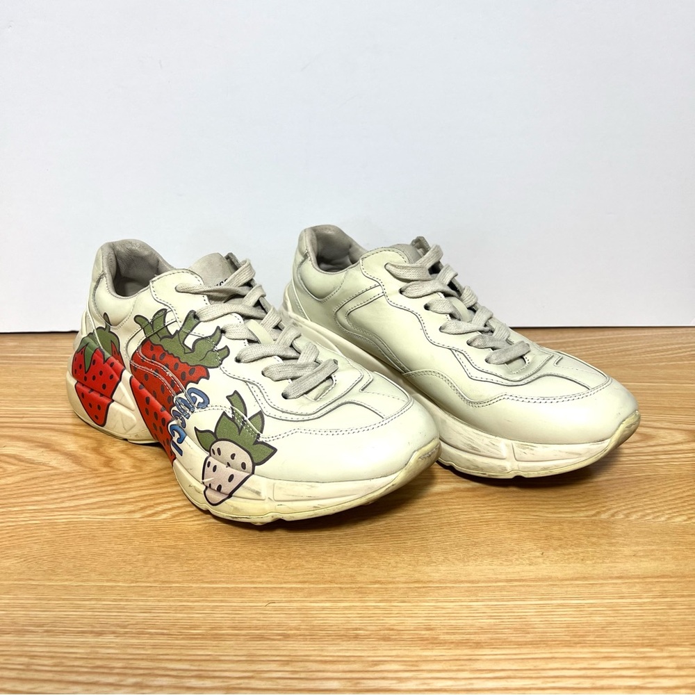 Gucci Women’s Cream Rhyton Sneakers size 39 with Strawberry Motif